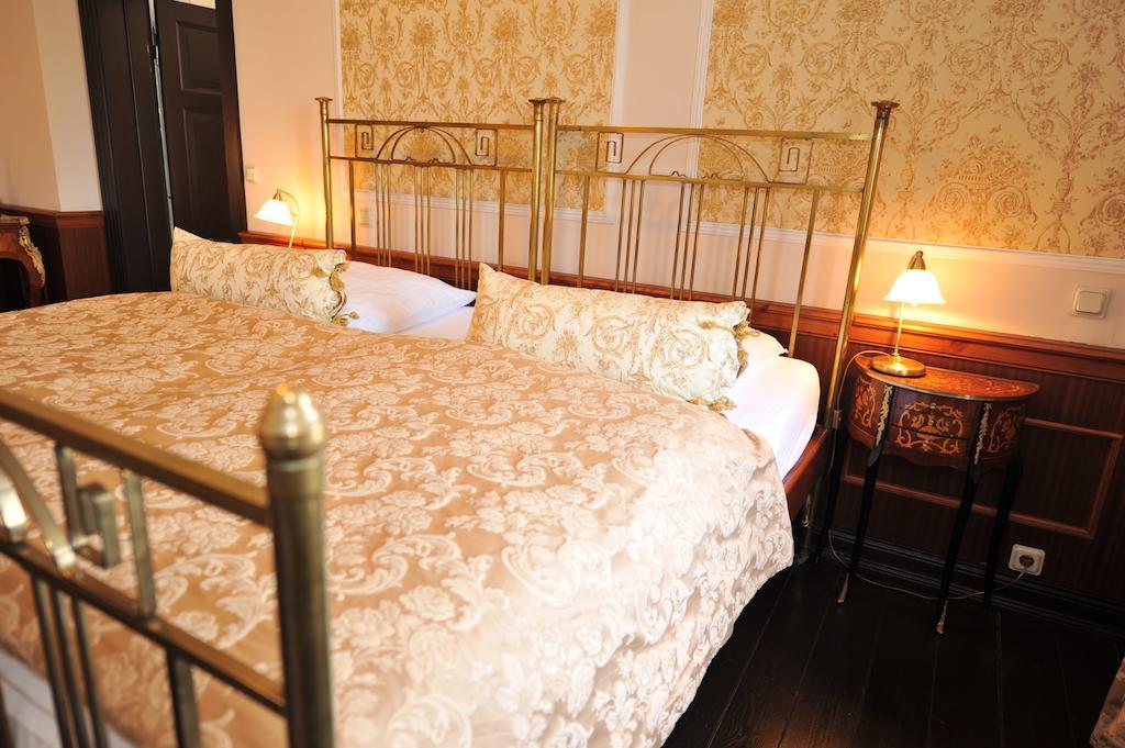 Gutshaus Kubbelkow Hotel แบร์เกิน เอาฟ์ รือเจิน ห้อง รูปภาพ